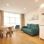Reina Victoria Apartment *