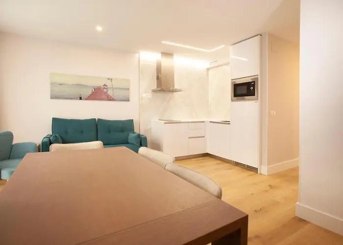 Reina Victoria Apartment *